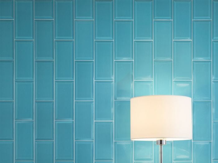Valencia Azul Bevelled Turquoise Glossy Ceramic Subway Wall Tile - 200 x 100mm