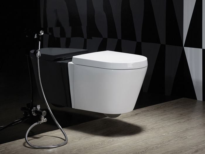 Siri White Wall Hung Toilet Pan - Incl. Seat