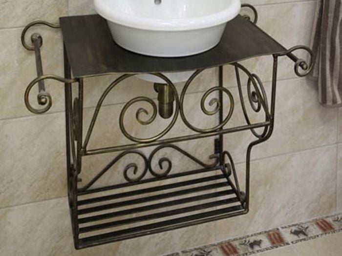 Annabella Wrought Iron Gold Basin Stand